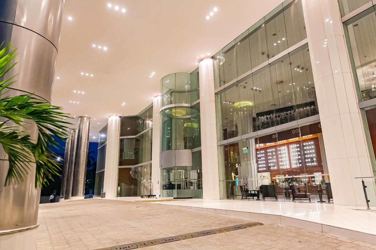 Lagos Continental Hotel Zewnętrze zdjęcie Lobby