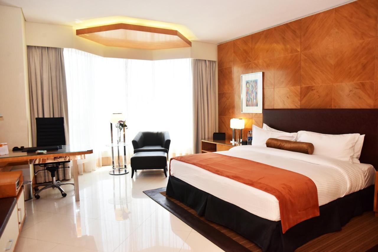 Lagos Continental Hotel Zewnętrze zdjęcie Deluxe Room