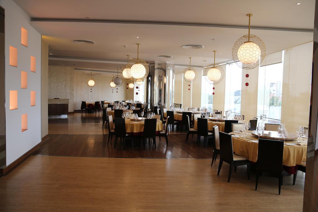 Lagos Continental Hotel Zewnętrze zdjęcie The restaurant